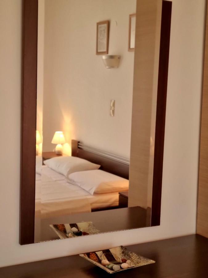 Zafeiris Apartments Livádia Kültér fotó