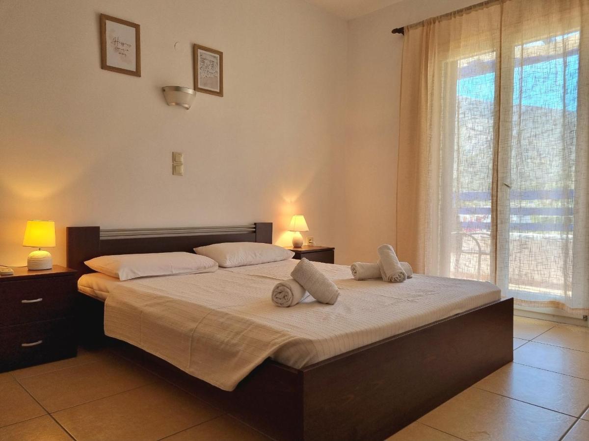 Zafeiris Apartments Livádia Kültér fotó