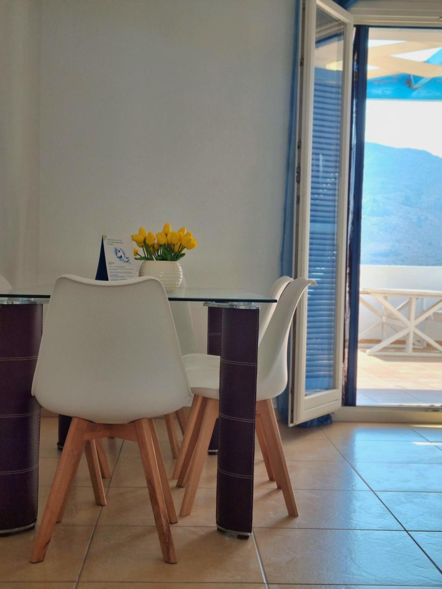 Zafeiris Apartments Livádia Szoba fotó